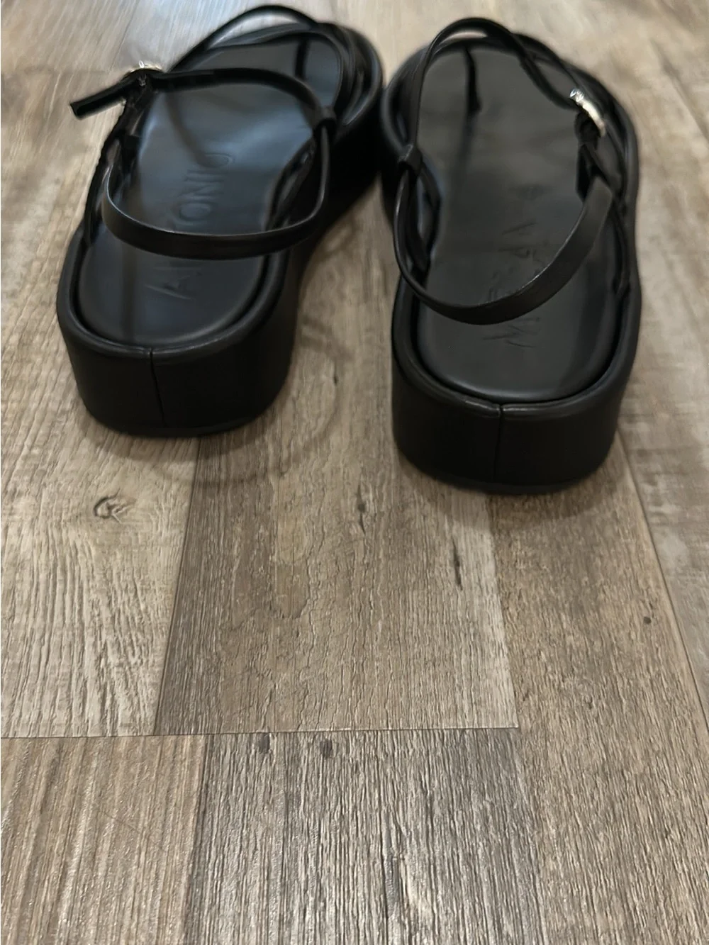 Antonio Melani leather sandals